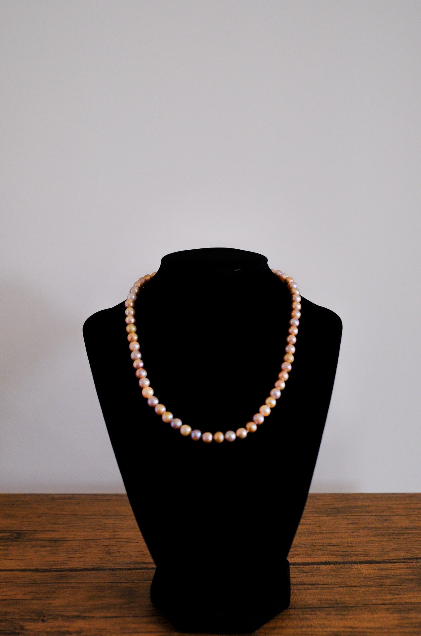 Hanan Pearl Necklace